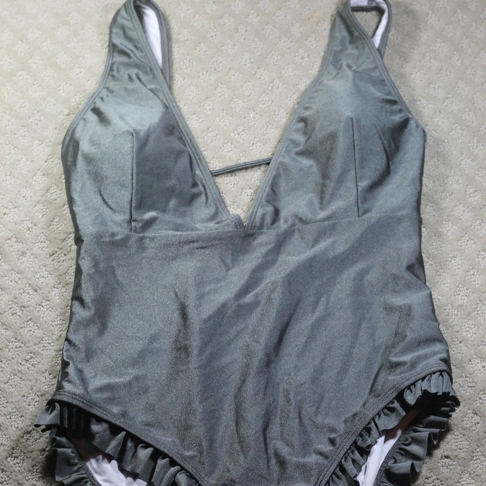 Cupshe Size L Silver One Piece Ruffle Leg Trim Swimsuit
